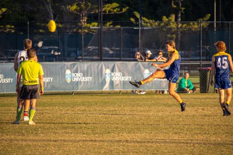 Jack Tilley kicks 7