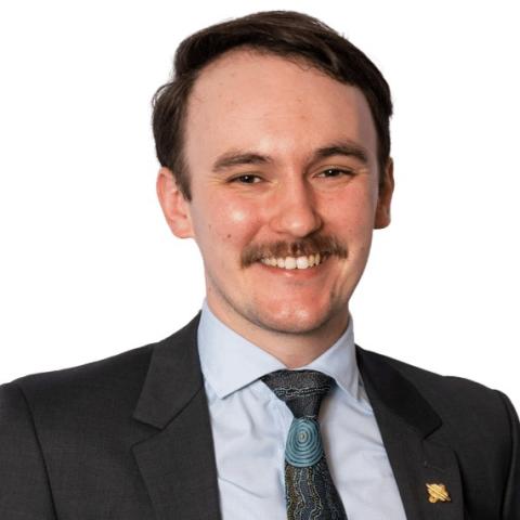 Jason O'Neil Headshot