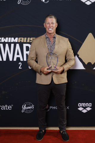 Chris Mooney with Swim Aus Award