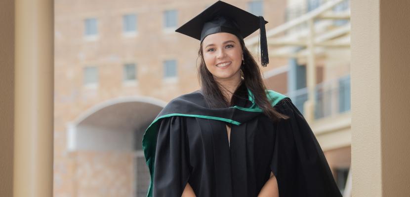 Graduate Hanah Daw on campus before the ceremony