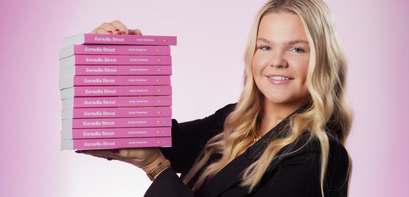 Jorgia Fawkner with her novel