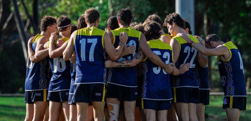 Bull Sharks huddle v Robina 